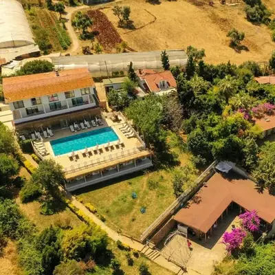 The Roof Ada