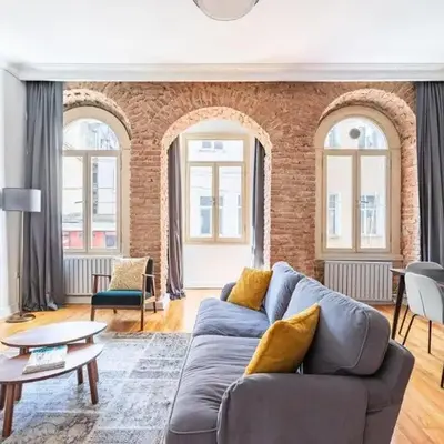 Warm Rustic Charming 2BD Galata wPatio Gem! #320