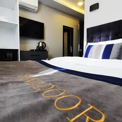 SAND DOOR HOTEL