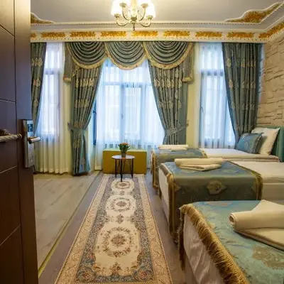 Sayina Hotel