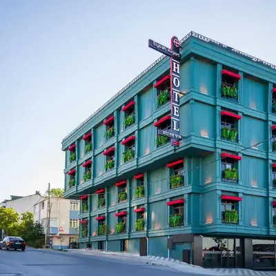 Elysian Airport Hotel & Restaurant