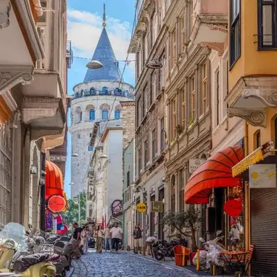 Historic Spacious Galata Apartment