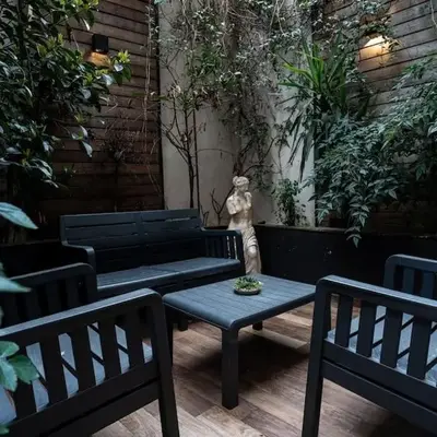 Spacious and Stylish 3BR w Private Garden