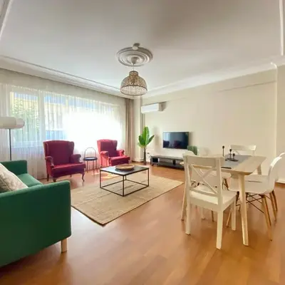 Spacious & City Center 3 Bedroom Flat - No2