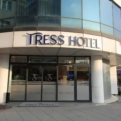 Tress Hotel