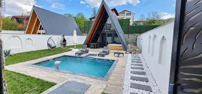 Gallery image of Sakarya Sapanca Ünlüce de 2 Oda 1 Salon özel havuzlu-Saunalı-Jakuzili - 5 Kişillik Bungalov-BNG-70 in Sapanca