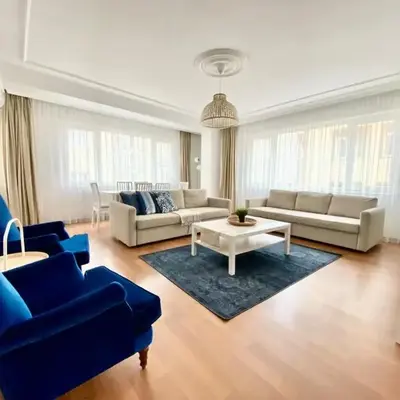 Central & Spacious Flat - No5