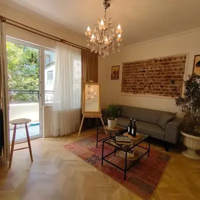 balcony 2BR apt near to nişantaşi #2