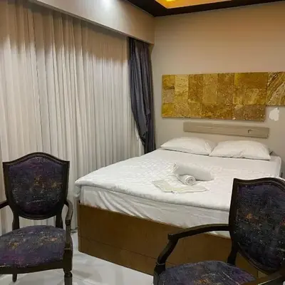 paradise hotel