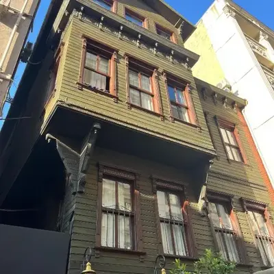 Adil Konak Hotel