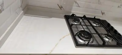 a stove top oven sitting on top of a counter at My Glamorous Stay at Kadikoy Istanbul Türkiye in Istanbul