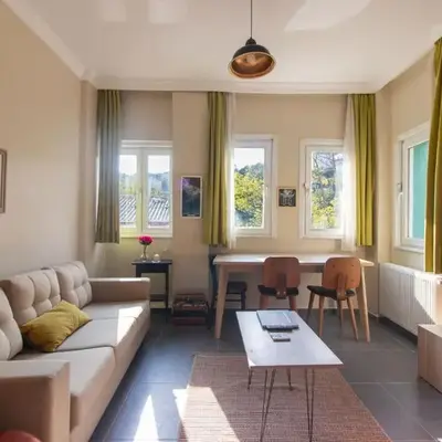 Calm & Charming 1BR with Shared Lush Garden Access