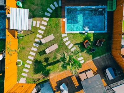 an overhead view of a backyard with a swimming pool at Bungorise Bungalov in Sapanca