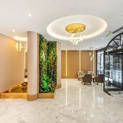 Hotel Bristol