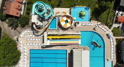 an overhead view of a pool with two swimming pools at Sapanca Aqua Wellness Spa Hotel in Sapanca