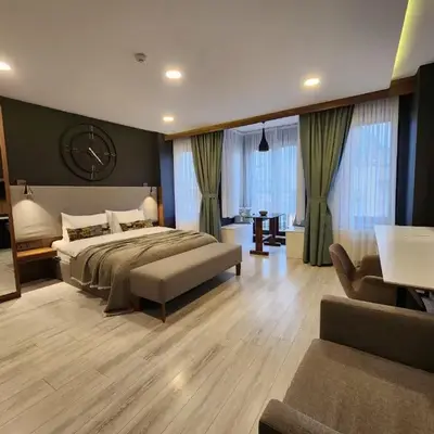 Taksim Landhouse Hotel