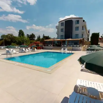 DOUBLE ROYAL HOTEL