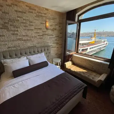 Weingart Seaside Hotel