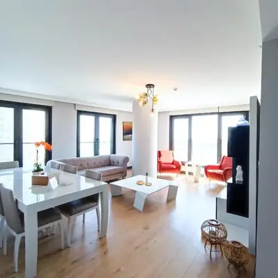 Luxury Fully Equipped 3BR 2BA Apartment by Siena Suites